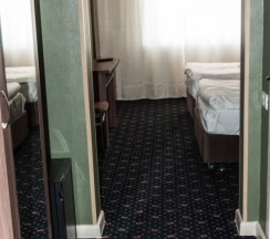 Двухместный номер Standard 2 отдельные кровати в Gokai Hotel