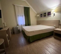 Трёхместный номер Comfort с красивым видом из окна в Черноморская Ривьера
