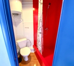 Трёхместный номер Standard в Арт-отельчик