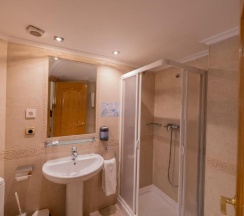 Двухместный номер Economy (No window) 2 отдельные кровати в Hotel Monasterio Granada - Adults Only