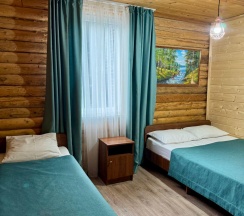 Номер комфорт с 1 односпальной и 1 двуспальной кроватью №3 в Душа гор