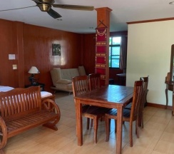 Коттедж с 2 комнатами в Avila Resort