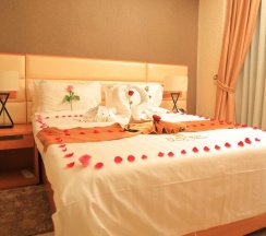 Одноместный номер Deluxe с балконом и с видом на город двуспальная кровать в Haven Hotel