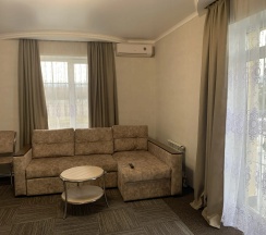 Люкс (семейный) с видом на горы и Волгу в Хвалынская жемчужина