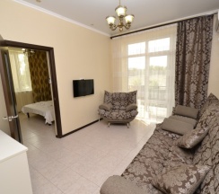 Семейный Комфорт с балконом в Протос