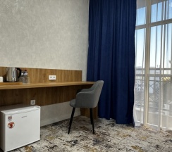 Люкс с панорамным видом на бульвар в Sintem Premium Hotel