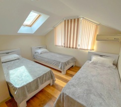 Четырёхместный номер Standard в Папа и море