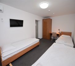 Эконом трехместный в Alma