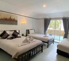 Четырёхместный семейный номер Standard в Samui Green Hotel