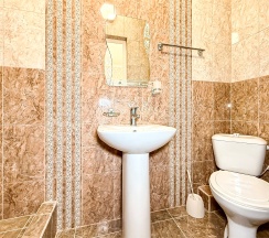 Комфортный 3 х местный номер в Дружба