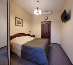 Экономи в Невский двор