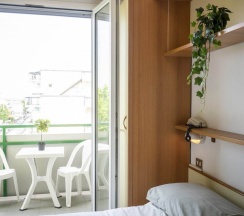 Трёхместный номер Standard с балконом в Hotel Mamy