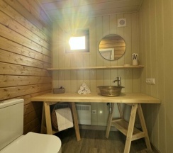 Большая дача с террасой в Синий Яр