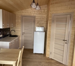 2-местный 2-комнатный коттедж стандарт в Тритон