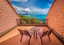 Четырёхместный номер Grand с видом на море в Samui Bayview Resort & Spa