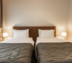 Номер Классик с двумя раздельными кроватями в Grand Chalet Altay