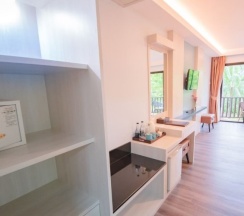Двухместный номер Deluxe Premier двуспальная кровать в Duangjitt Resort & Spa
