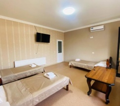 Трёхместный номер Superior в Турист