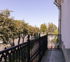 Полулюкс в Голден отель