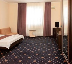 3-местный 1-комнатный номер комфорт стандарт в Максимус