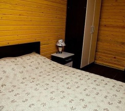 Коттедж стандарт с 1 односпальной и 1 двуспальной кроватью в Михайловское подворье