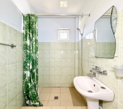 Комфортный 4 х местный номер в Дружба