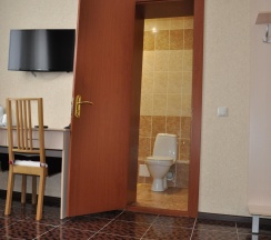 Номер комфорт улучшенный с 2 односпальными кроватями в Залесный