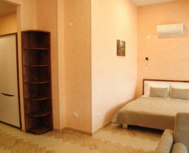 Джуниор сюит с широкой кроватью и   диваном в Озёрная