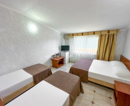 Стандартный четырехместный номер в Морской бриз by Sun City Hotels