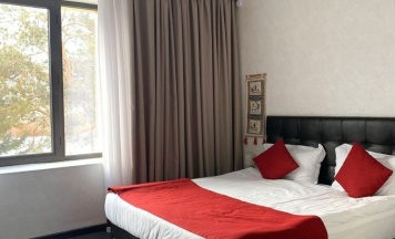 Двухместный номер Standard с видом на город двуспальная кровать в Отель My Hotel Karakol