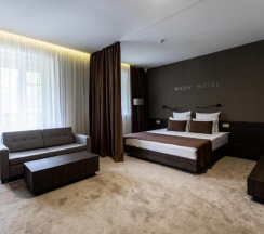 Номер люкс с 1 двуспальной кроватью и балконом в Moon