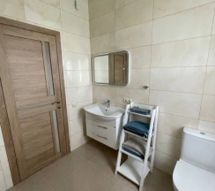 Пятиместный семейный коттедж рядом с пляжем в Гостевой дом