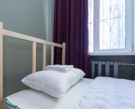 Спальное место в общем 3-х местном номере для мужчин в Story Hostel