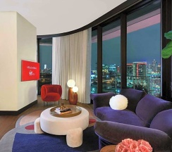Четырёхместный номер Standard с видом на воду в Virgin Hotels Dallas