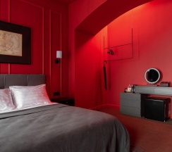 Двухместный номер Superior (двуспальная кровать) в Апартаменты Red room в NikolaevBuilding