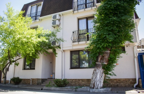 Геленджик: Гостевой дом Тристар