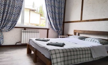 Коттедж с 4 комнатами в Forest house