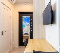 1-комнатные апартаменты эконом с 1 двуспальной кроватью (без окна) в Prim Rooms Apt Apartments (Прим Румс Апт Апартментс)