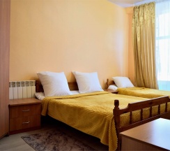 №5. Семейный номер с дополнительным спальным местом и видом на горы в Прибой