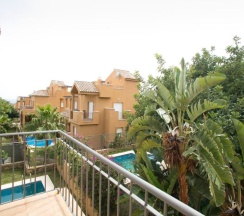 Вилла с 5 комнатами с видом на море в Villas Av Los Altos De Marbella