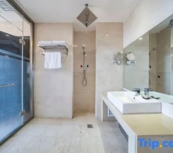 Трёхместный номер Superior в Handing International Hotel