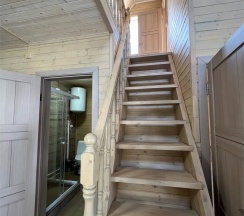 Дом с двумя спальнями и мансардой в Dream house