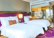 Двухместный номер Standard в Renaissance Bangkok Ratchaprasong Hotel