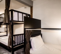 Кровать в общем номере (женский номер) в Balcony Party Hostel Beachfront - Adults Only