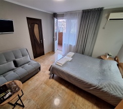 «КОМФОРТ ПЛЮС 3» С ТЕРРАСОЙ ЧЕТЫРЕХМЕСТНЫЙ НОМЕР ДВУСПАЛЬНОЙ КРОВАТЬЮ И ДИВАНОМ в Цитрус