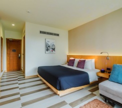 Двухместный номер Classic Pool Access двуспальная кровать в The Lunar Patong