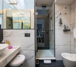 Двухместный номер With hot tube Executive Seaview (двуспальная кровать) в Positano Art Hotel Pasitea