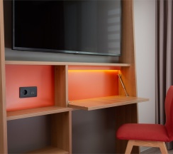 Стандартный номер с кроватью Queen size и диваном в Hampton by Hilton Moscow Rogozhsky Val
