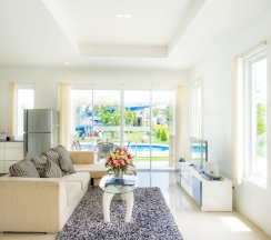 Вилла Royal с 3 комнатами с видом на бассейн в Отель The Oriental Beach Pearl