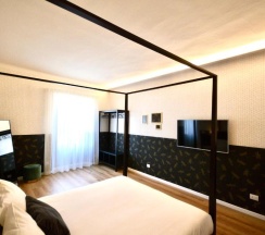 Двухместный люкс двуспальная кровать в Room Verona Ai Conti